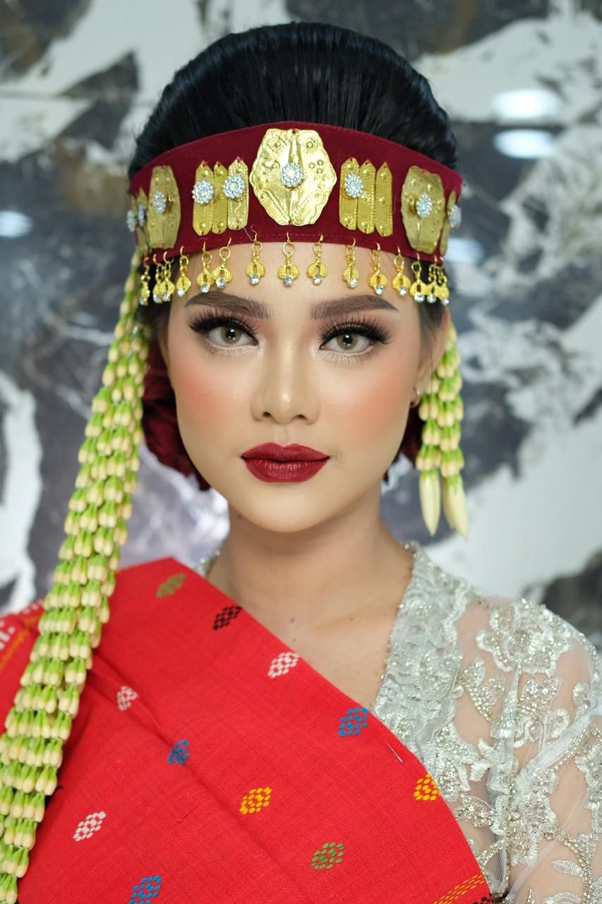 Kebaya Adat
